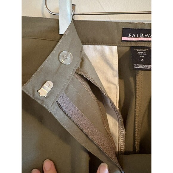 Fairway Golf & Resort Bermuda‎ Flat Front Golf Shorts, Women SZ 6 Khaki Green - Picture 6 of 8